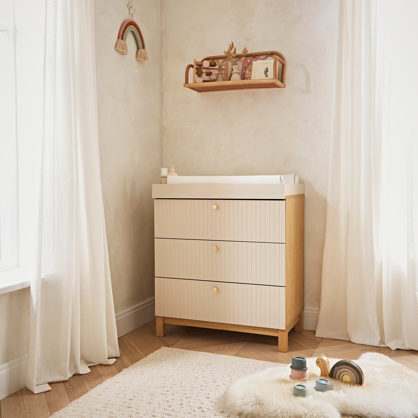 CuddleCo Remi 3 Piece Nursery Furniture Set - Oak & Cashmere