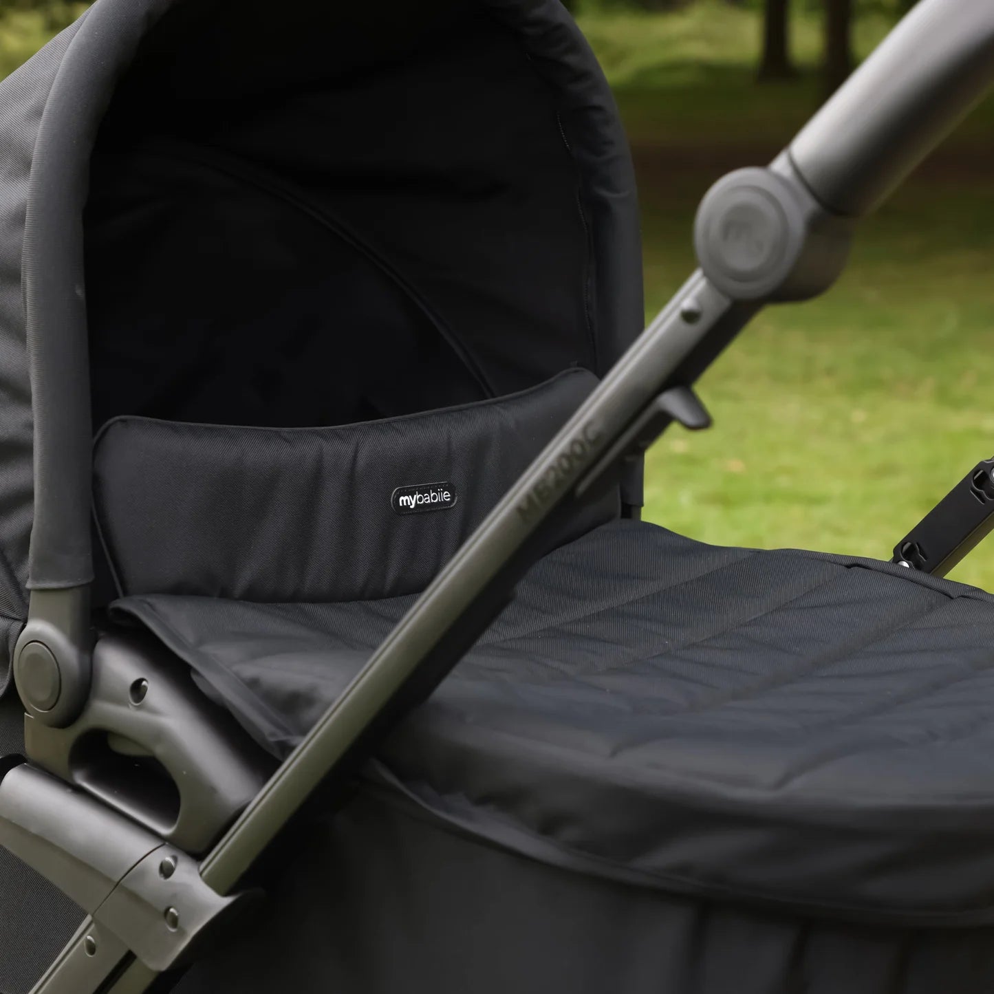 My Babiie MB200i 3-in-1 Travel System with i-Size Car Seat - Onyx Black