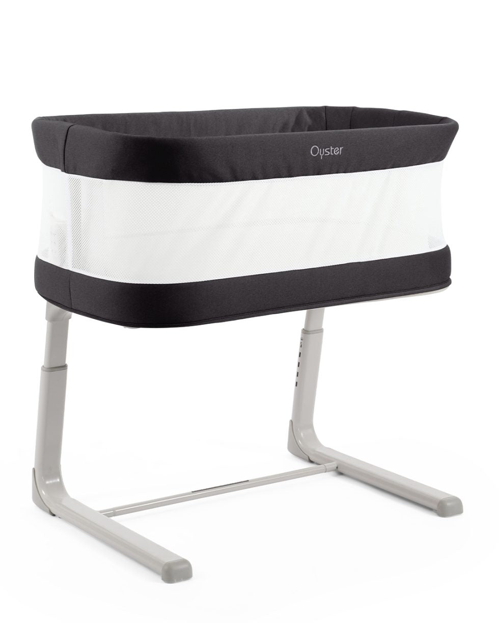 Oyster Wiggle Crib - Carbonite