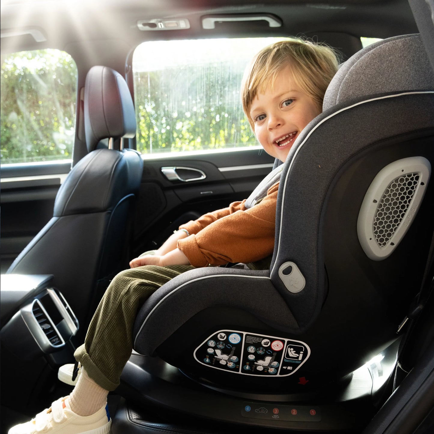 Babymore Kola 360° i-Size Car Seat 40-105cm 0-4 years